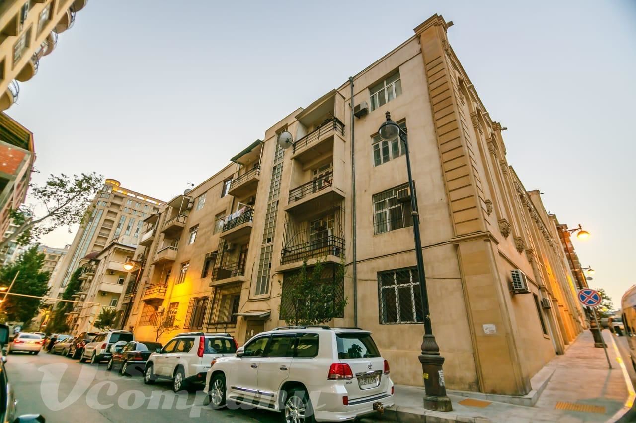 Апартаменты Sadik Akhundovoy Apartment Баку-5