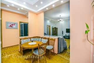 Апартаменты Sadik Akhundovoy Apartment Баку Апартаменты-3
