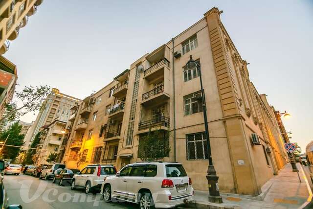 Апартаменты Sadik Akhundovoy Apartment Баку-4